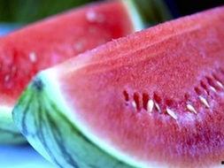 吃瓜肚子恶心,揭秘夏日消暑美食背后的健康隐患